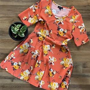 🧡Pretty Summertime Floral Dress
